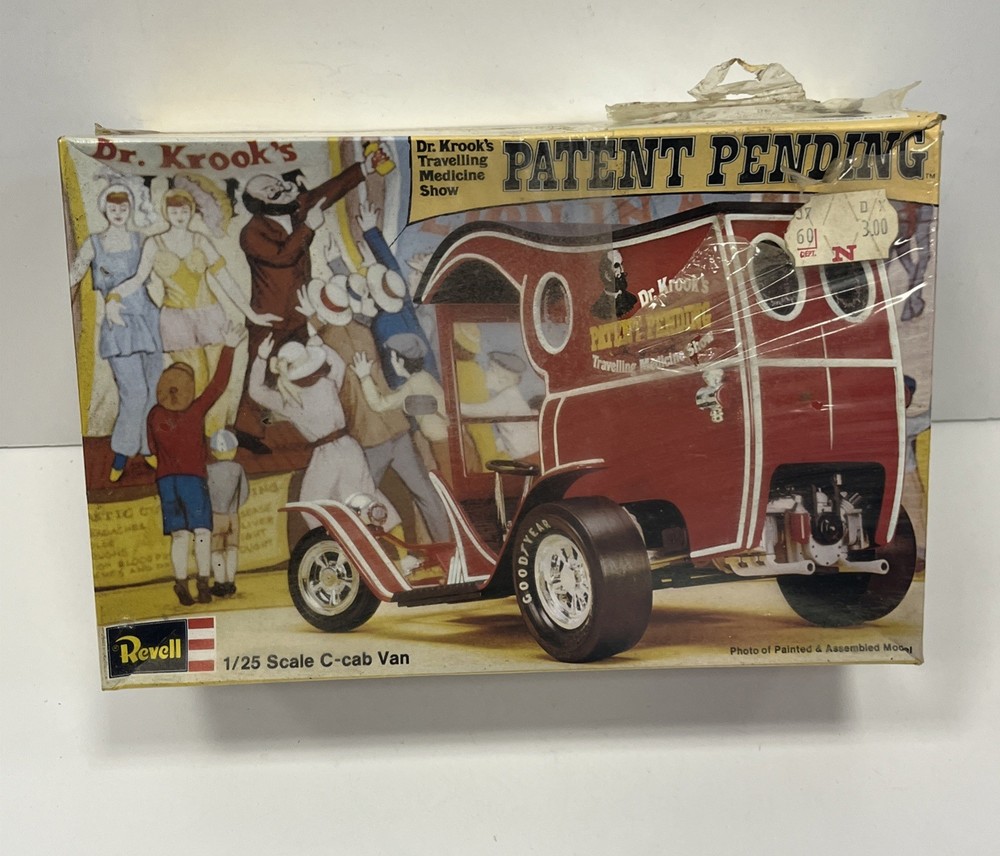 Vintage Revell Patent Pending Dr Kook’s Travelling Medicine Show Model Kit NEW