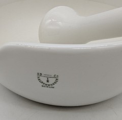 Vtg Haldenwanger Berlin Germany Mortar & Pestle White Porcelain Scientific 6.5″