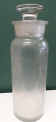 Vtg 1 Qyart Clear Glass 10″ Tall Apothecary Storage Container