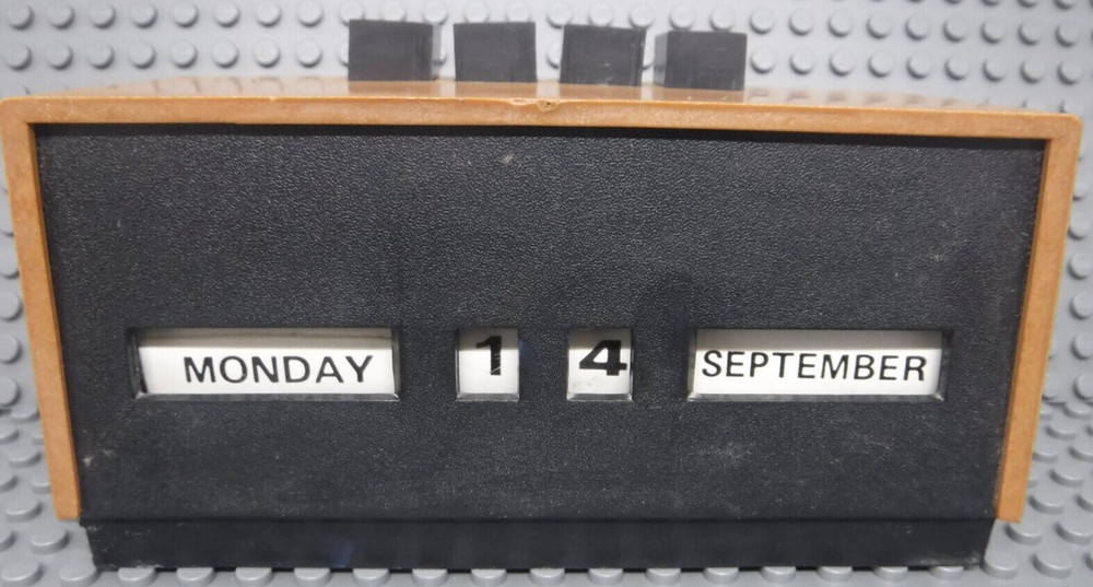 Vintage Manual Day Month Calendar John Hong Kong 1970’s Service No. 654