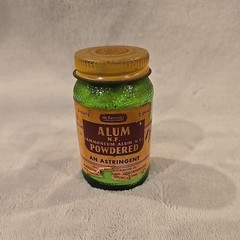 Vintage McKessons Alum Powdered Green Glass Apothecary Bottle 2oz Astringent Jar