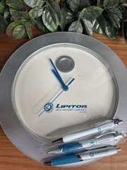 Lipitor Wall Clock Pharma Promo Atorvastatin Pfizer + Pens Drug Rep Advertising