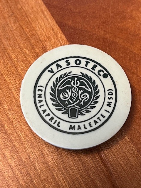 Vasotec Green Refrigerator Magnets Pharmaceutical Drug Rep Promo Advertisement