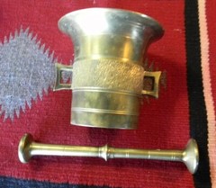 ANTIQUE LARGE SOLID BRASS 4″ TALL MORTAR & PESTLE PHARMACIST CHEMIST APOTHECARY