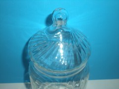 Vtg Apothecary Jar Swirl Glass with Lid 8 1/2″ tall Pharmacy