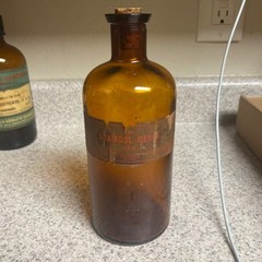 Vintage Guaiacol Apothecary Bottle Merck Amber Glass Rahway NJ 1 lb Cork