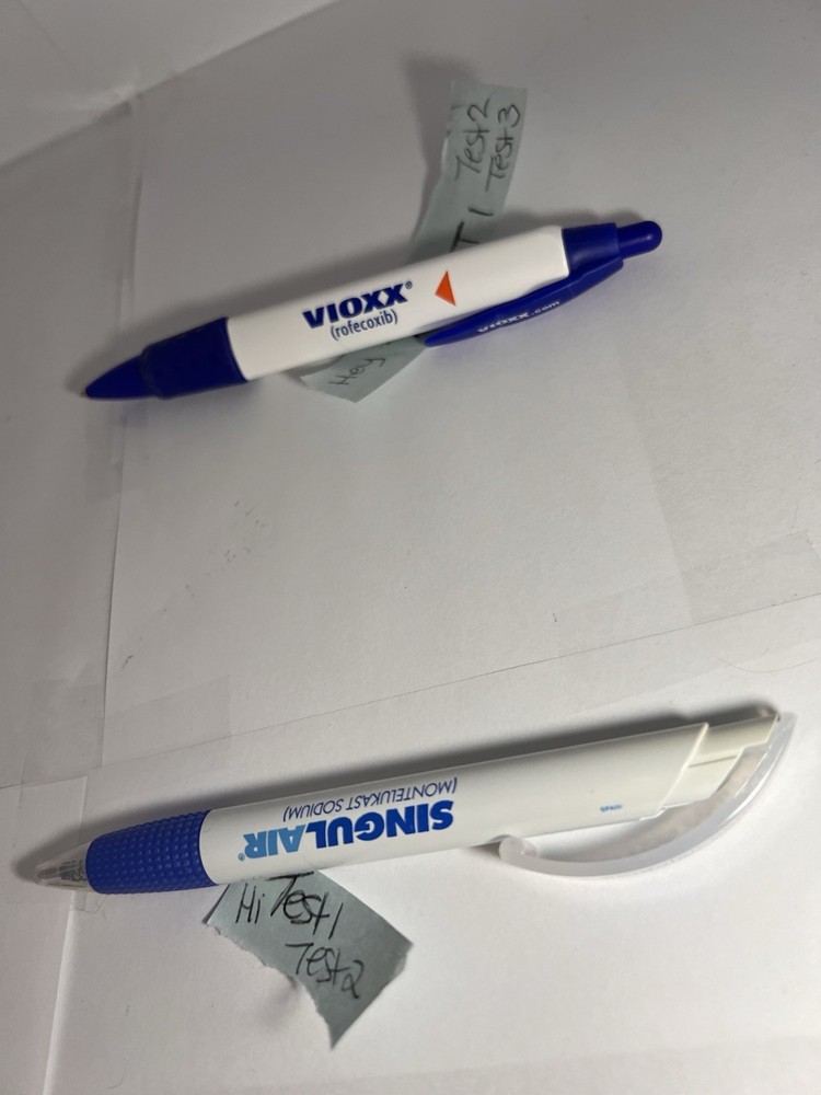 Singulair & VOIXX – Pharmaceutical Drug Rep Pens Advertise Plastic 1 each