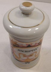 VINTAGE PORCELAIN ASCRIPTIN APOTHECARY PHARMACY JAR W/LID DRUG REP PHARMA