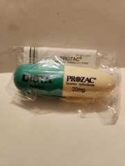 Pharmaceutical drug rep collectibles Prozac Highlighter Pill Shape Novelty NIP