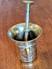 Vintage Brass Mortar & Pestle 3 1/2″ Tall & In Diameter. 6 1/4″ Pestle