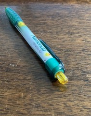Namenda Medical Drug Rep Pharmaceutical Gel Pen Rare Green Grip Yellow AbbVie