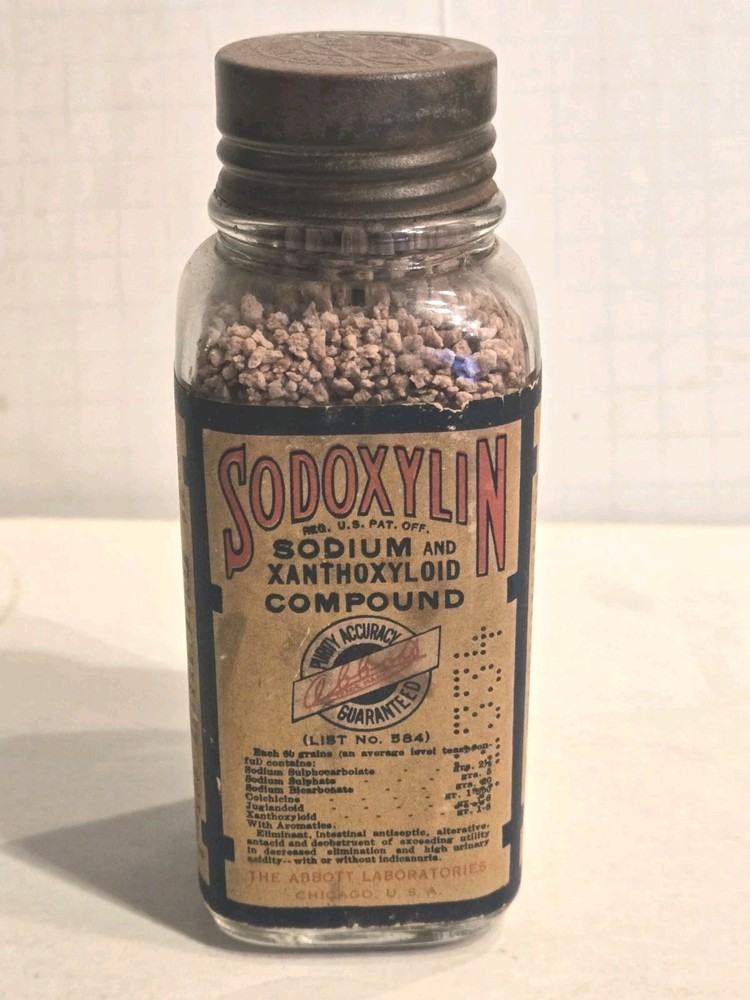 Scarce Vintage Abbott Laboratories Glass Medicine Bottle w/ Label Sodoxylin