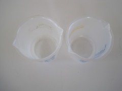 2 Plastic Liquid Beakers 150 ml Kimble