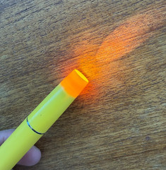 Vintage Tylenol Extra Strength Drug Rep Lighted Exam Pen Made In USA Pharma