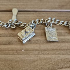 Pharmaceutical~Pharmacist Brass Gold Tone Bracelet~with 7 Charms