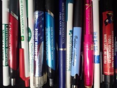 (40) Vintage Random Advertising Pens Healthcare Hospitals Plastic & Metal Lot 77