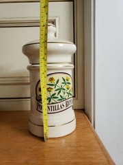 RARE~VINTAGE CERAMIC HERBS APOTHECARY JAR CANISTER MEDICAL POTNETLLIAS REPTANS