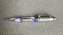 Seroquel Rainbow Lightpen RB-2000 Light Up Pen Includes Case, Batteries, Tool