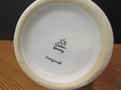 RARE WESTERN GERMANY AH HANDGEMALT „SIRUP“ WHITE WITH FLOWERS CERAMI (EZS001268)