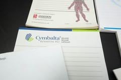 Vtg Pharmaceutical Drug Rep Partial Sticky Notes Notepads Stapler Pharma Lot