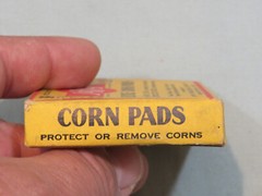 Vintage NOS Jiffy Deluxe Corn Pads, Original Box w/Contents