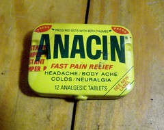 RARE vintage 1970s ANACIN pain relief SEALED TIN pill medical pharmaceutical