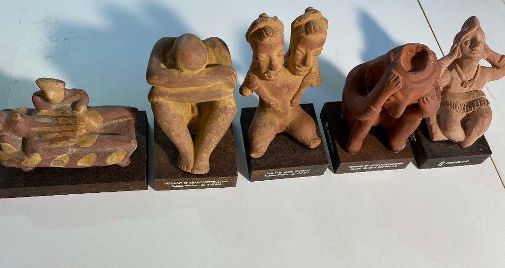 Schering Mayan Models/Statues Of Medical Conditions 5 Statue Lot With Boxes