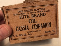 6 Original Vintage HITE BRAND Oil Cassia Cinnamon Full Bottles In Original Box
