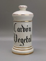 Antique Ceramic Apothecary Chemist Storage Jar Carbon Vegetal