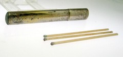 Vintage Merck „Iodabs“ 3 Iodabs Sticks In Metal Tube First Aid