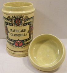 VINTAGE CERAMIC POTTERY APOTHECARY JAR W/LID MATRICARIA CHAMOMILLA PHARMACY