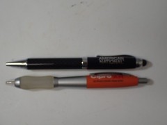 (18) High-End Pharmaceutical & More Advertising Pens Plastic & Metal Some Lights