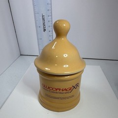 Glucophage XR Advertisement Yellow Apothecary Jar Medicine RN Pharmaceutical