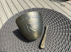 MORTAR & PESTLE – PHARMACY CLASS RX OF 1980 Brass Bronze SECUNDUM ARTEM