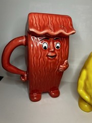 3 DRUG REP Character Mugs (Actos) Muscle-RED. HDL – Yellow. Pancreas – Green
