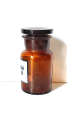 METHYLENUM COERULEUM, Vintage Glass Apothecary Pharmacy Brown Jar, 100 ml, Cap