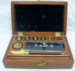 Vintage „Christian Becker“ Weight Set for Gold, Medicine, Laboratory Measuring