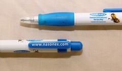 Drug Rep Pens Pharmaceutical Plastic Blue and White Unique New in Sleeve