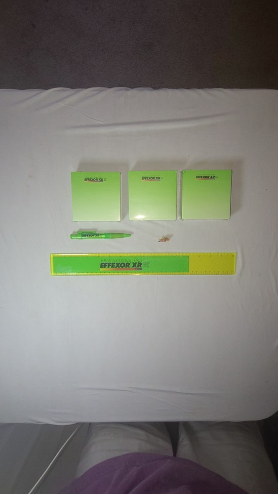 Effexor XR Lot 3 Note Pad Neon Green Pharma Promo Post-it, Pen, Pin, Ruler