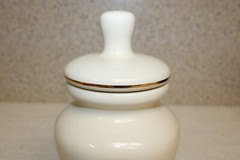 VTG Eli Lilly® Mandragora & Scale Ceramic Lidded Apothecary Pharmacy Jar 8.5″