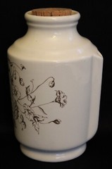 VINTAGE PHARMACEUTICAL ELI LILLY WESTMINSTER INHALER w/THE STORY OF INHALERS