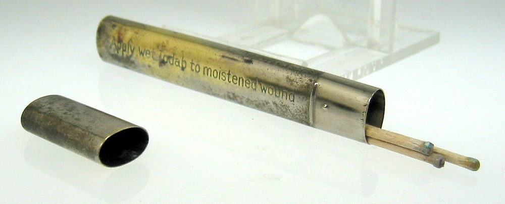 Vintage Merck „Iodabs“ 3 Iodabs Sticks In Metal Tube First Aid