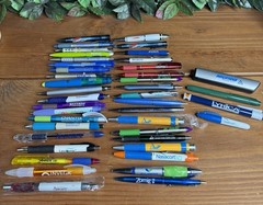 Lot 38 Pharmaceutical Advertising Pens Lyrica Zyprexa Geodon + 3 Pen Lights