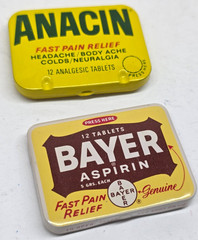 Vintage Anacin & Bayer Aspirin Pain Reliever Empty Mini Tin Containers Bundle