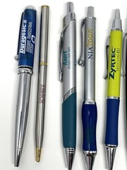 Lot of 18 Pharma Pharmaceutical Logo Ink Pens Duragesic Xopenex Axid Claritin