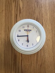 Vioxx Pharmaceutical Round Battery Operated Clock Unique!- Works