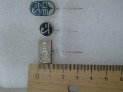 3 PINS-SANDOZ PFARMACEUTICAL-RARE-BADGE