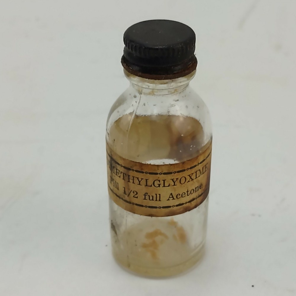 Laboratory Material Chemical Bottle Dimethylglyoxime Glass/Metal Vintage Used
