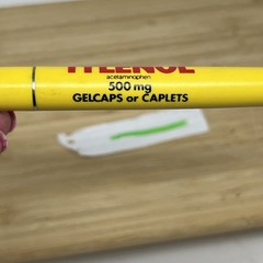 Pharmaceutical Drug Rep Tylenol Pen Light & Medical Waste Highlighter Collect
