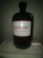 Vintage original apothecary bottle jar 2 liter with cap.